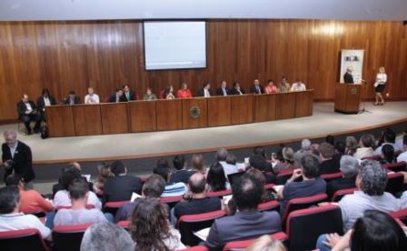 Crédito: CUT - Seminário aponta interesse patronal em precarizar relações de trabalho