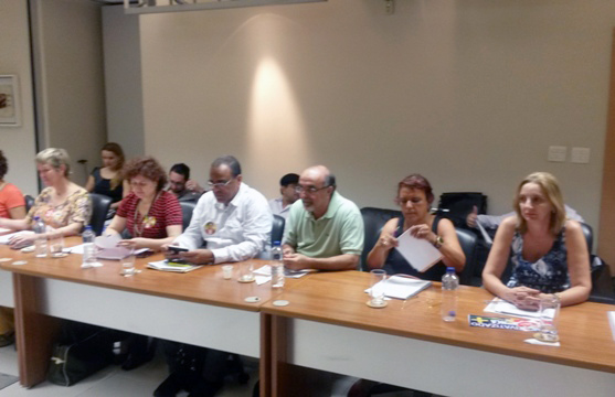 Negociação frustra e dirigentes sindicais cobram proposta decente