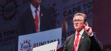 Philip Jennings foi reeleito secretário-geral da UNI Global Union