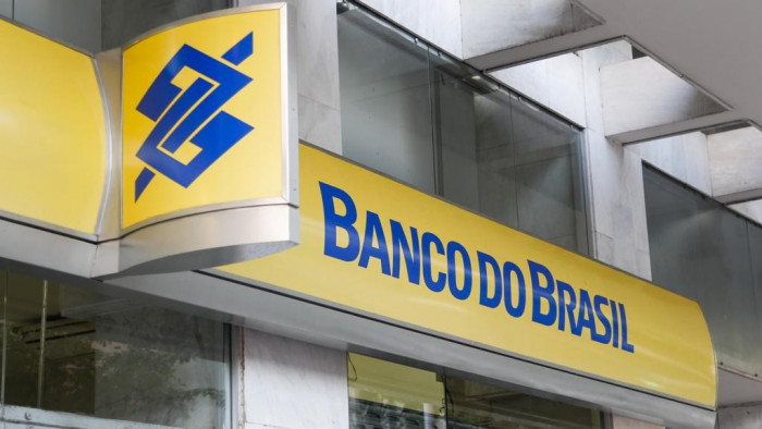 Resultado de imagem para jornada de 6 horas banco do brasil